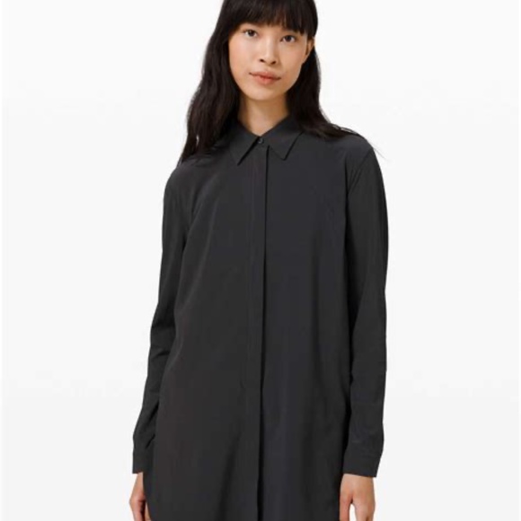 lululemon athletica Tops - In the Moment Shirt